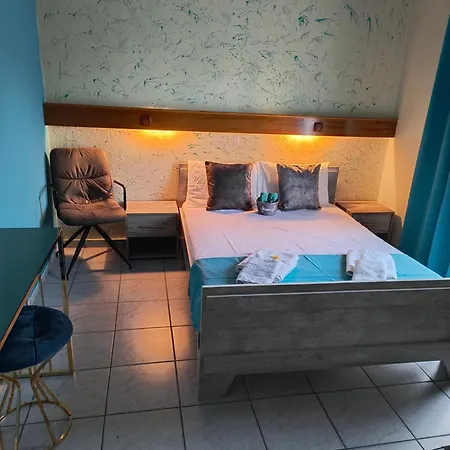 Amelies Aparthotel *