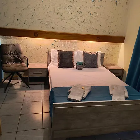 Amelies Aparthotel *