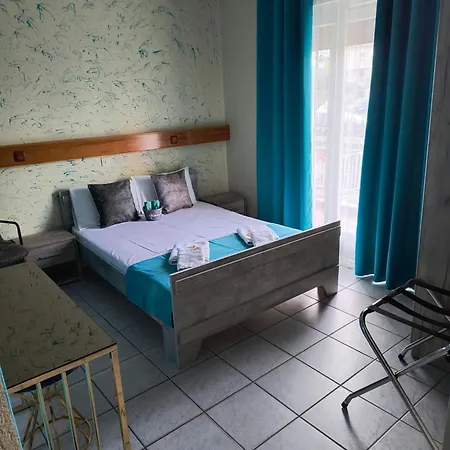 Aparthotel Amelies *