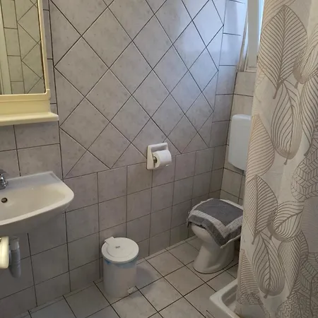 Aparthotel Amelies *
