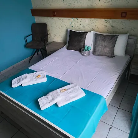 Aparthotel Amelies *
